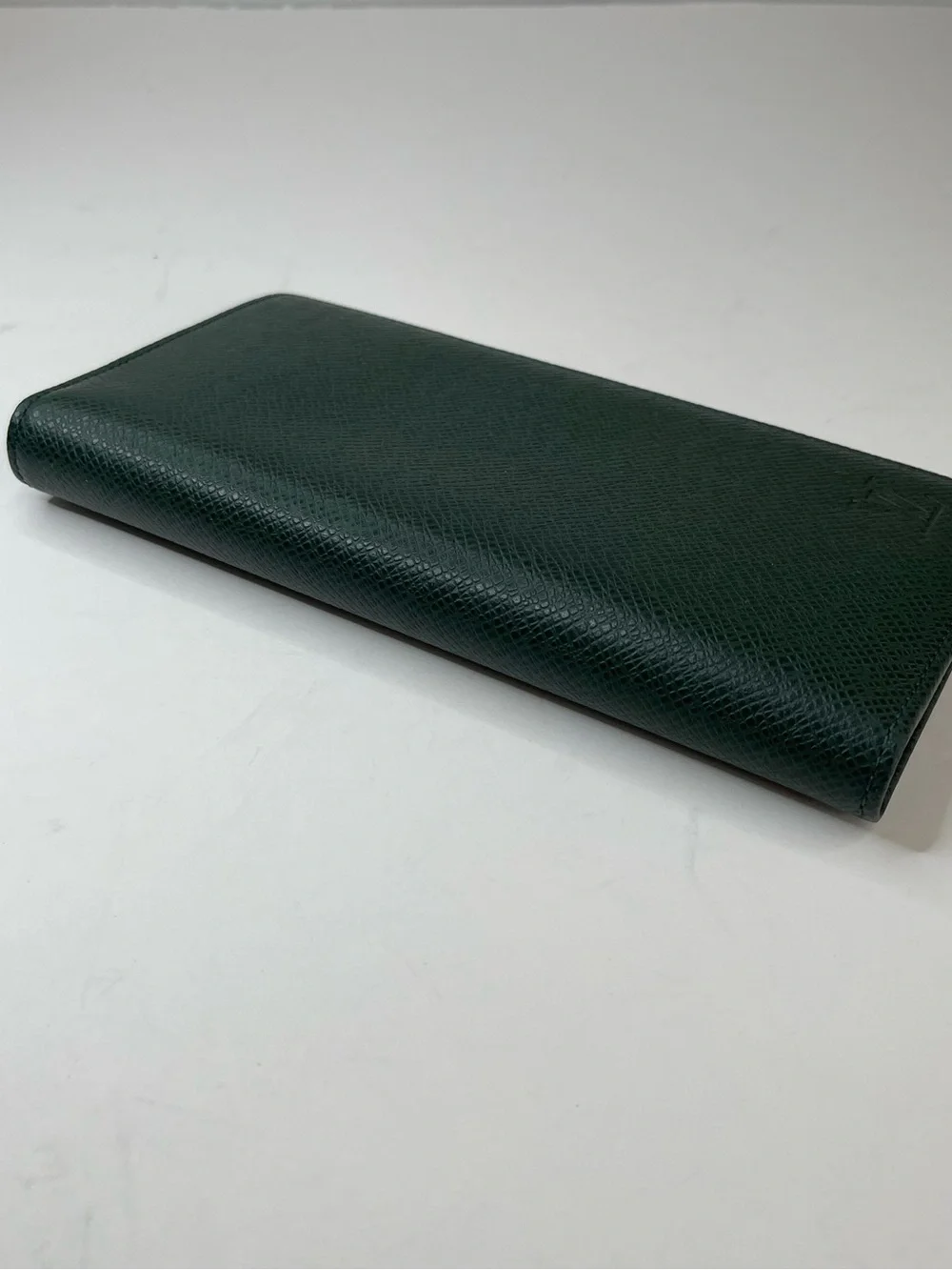 Louis Vuitton Taiga leather long bifold wallet with Box
